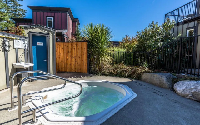 Sooke Harbour Resort & Marina