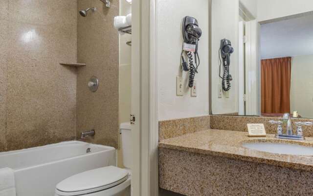 Econo Lodge Fort Jackson