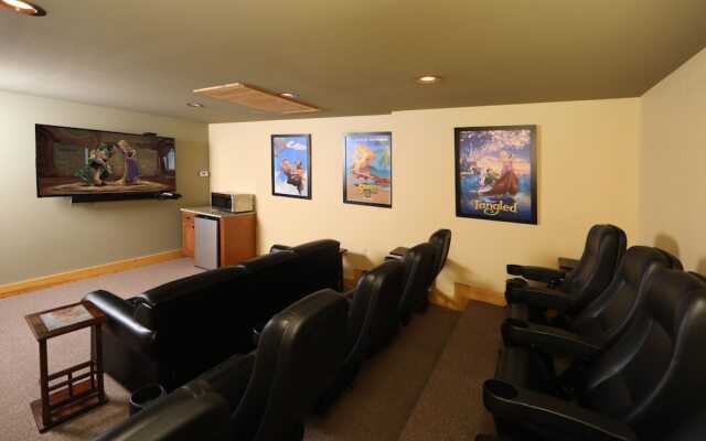 Dive Right In - Four Bedroom Chalet