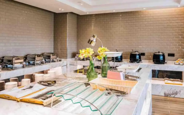 Atour Hotel Xiasha Hangzhou