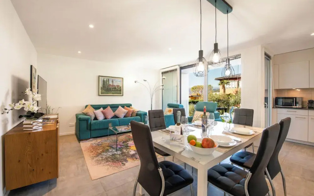 Melano Lab Park Luxury