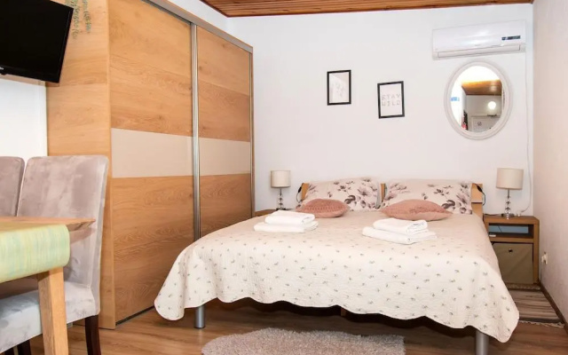 Apartments Snjezana