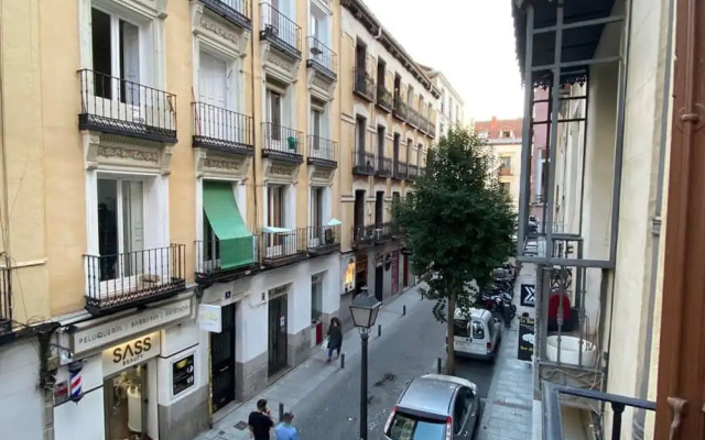 The Pelayo Majestic Luxury 3 Bedroom in Chueca