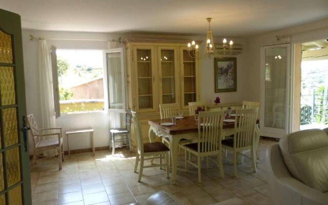 Villa Le Lavandou, 3 pièces, 4 personnes - FR-1-308-146