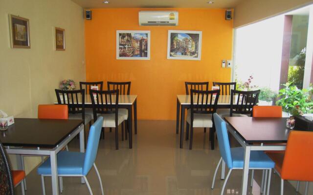 C2 Residence Boutique Hotel