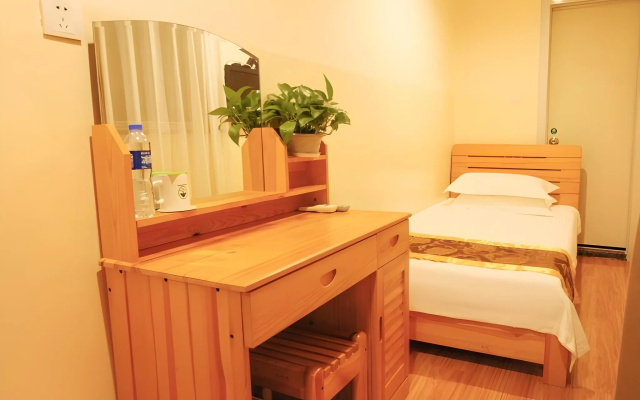 GreenTree Inn Beijing Xicheng District Caishikou Express Hotel – Guest Rooms – Beijing