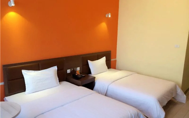 7 Days Inn (Harbin Railway Station Square) - Hotel in 哈尔滨市 - Photo 4