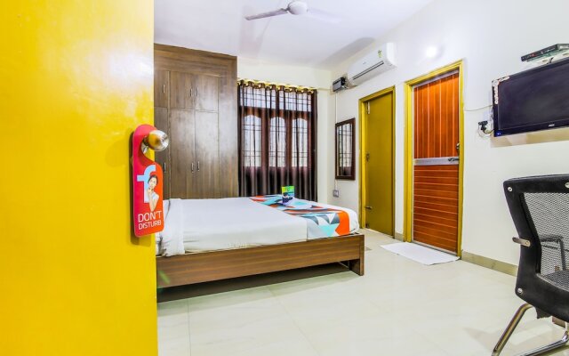 FabHotel Vibrant Guest House