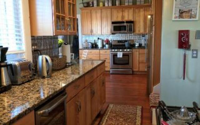 Modern Suites @ Nantasket Beach