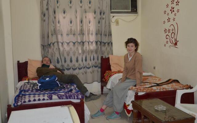 New Everest Hotel