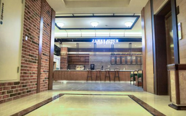 James Joyce Coffetel (Qingdao Jiaozhou West Lanzhou Road)