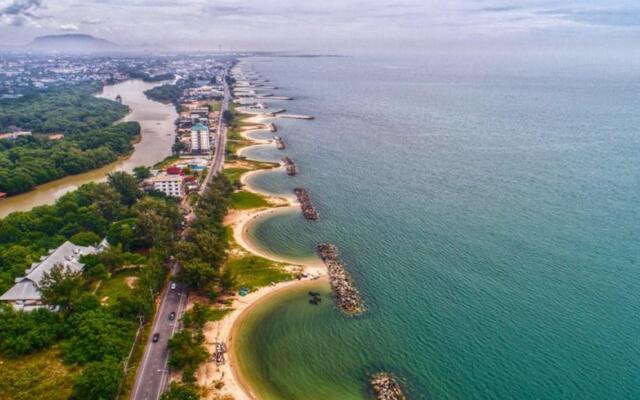 Holiday Inn & Suites Rayong City Centre, an IHG Hotel