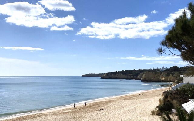 Modern Apartment at Armação de Pêra