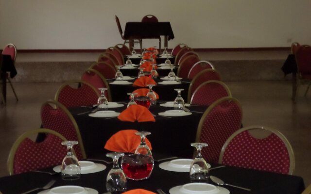 Polonnaruwa Holiday Inn