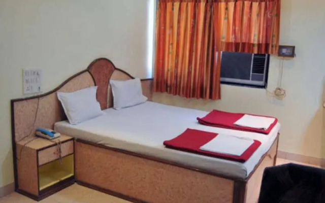 hotel Aaditya Palace