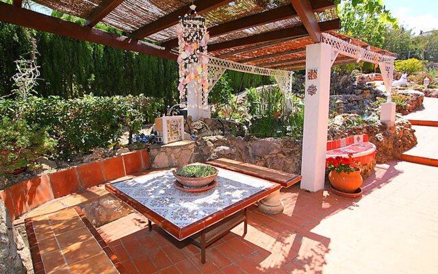 House Sorolla Falcone