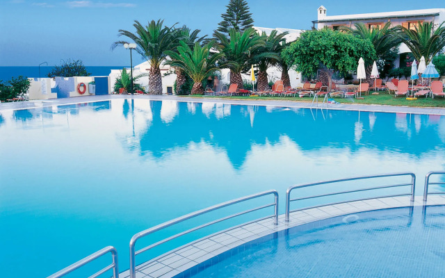 Chrissi Amoudia Hotel
