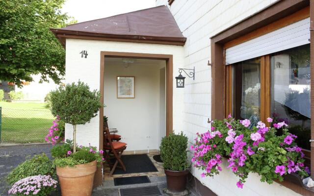 Apartment With Terrace and Pool in the Garden