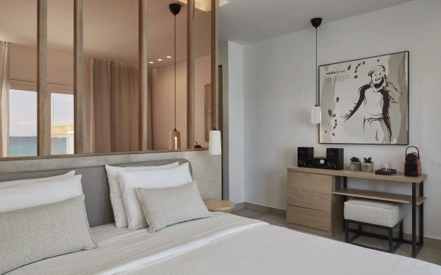 Kosmoplaz Beach Hotel