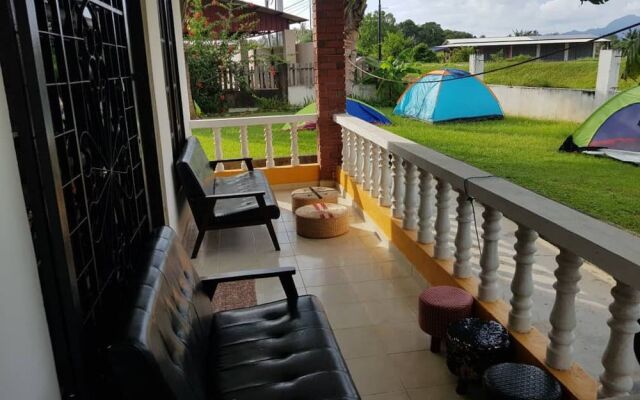 Bobi's Cafe & Lodge cenang Beach Langkawi
