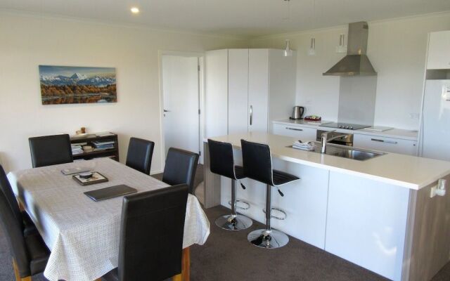 Tesoro Lake View Lodge