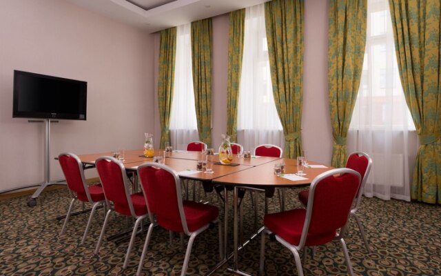Courtyard by Marriott St. Petersburg Vasilievsky