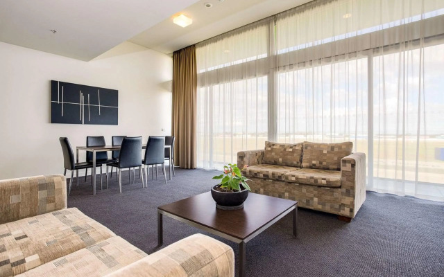 Mantra Melbourne Melton