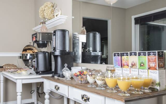 E'Laysa Guesthouse and Vineyard Retreat