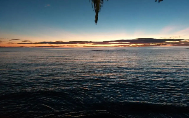 CHALET A 5 METROS DEL MAR.Wifi gratis