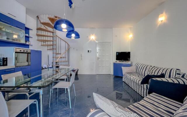 Appartamento in pineta con vista mare e piscina