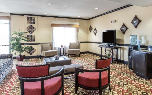 Comfort Suites Lawton Near Fort Sill