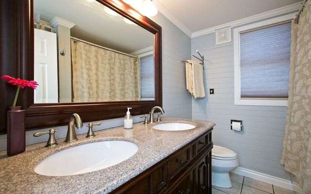 Alma Beach Suites