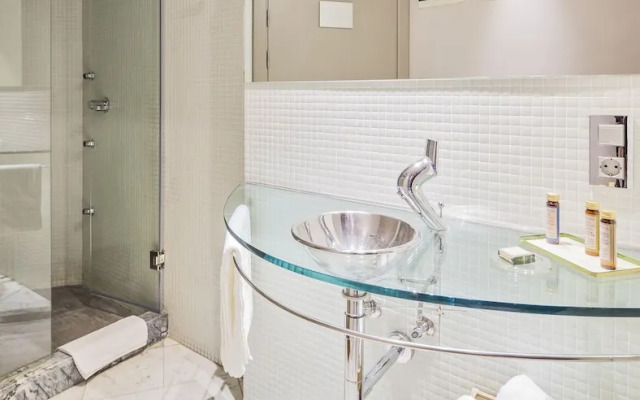 M Hotel