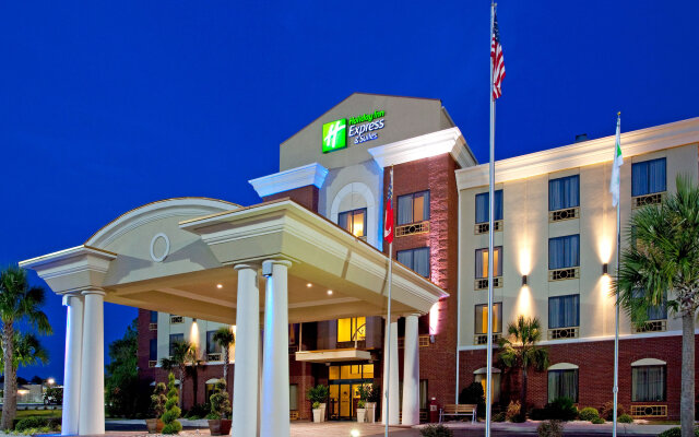 Holiday Inn Express & Suites Douglas, an IHG Hotel