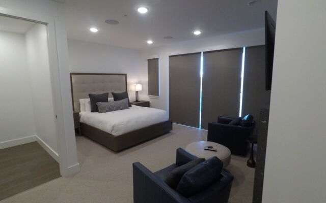 3br/3ba Stunning  In Canyons Village 3 Bedroom Condo by RedAwning