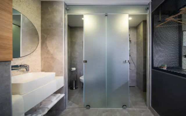 B1 Downtown Hotel
