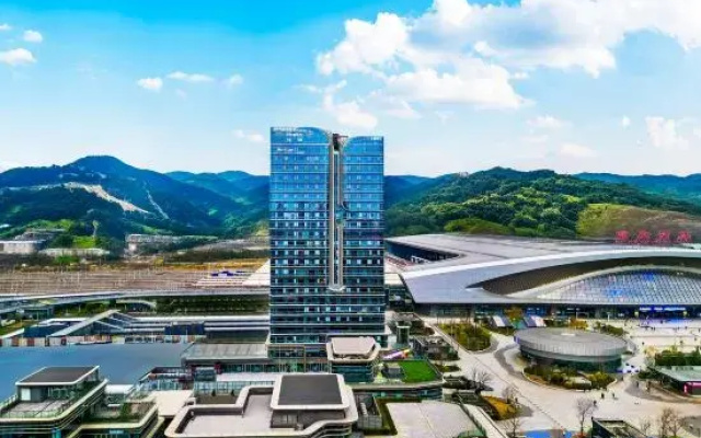 Lavande Hotel (Chongqing West Railway Station Front Square)