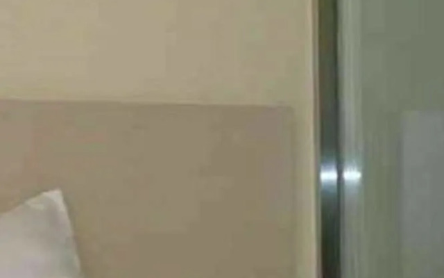 Hanting Hotel Shenzhen Huaqiang North Subway Station