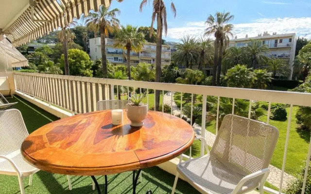 Superb Apartment In Cannes With Magnificent View !