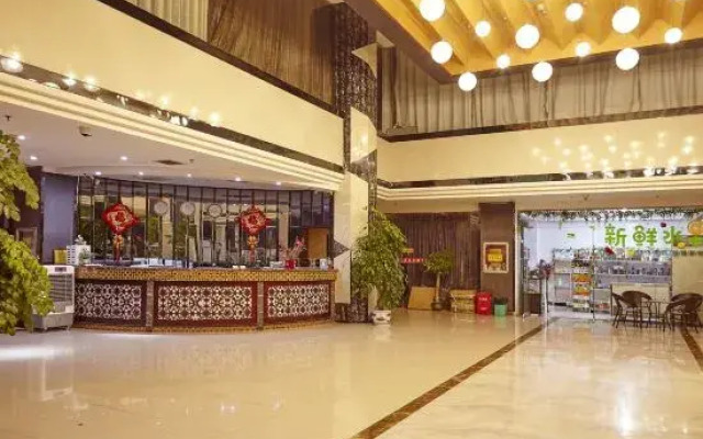 Zhangshu Huachen Hotel