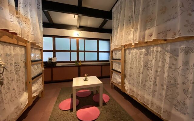 Bamboo Village - Hostel