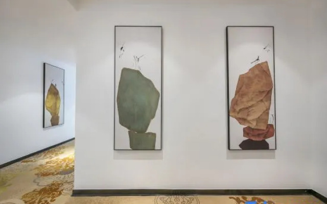 Moshe Hotel (Xihua Oriental International)