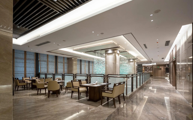 Rezen Hotel Yunyang Lanwan