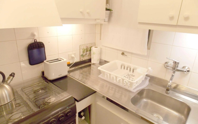 Cozy Recoleta Apartment with Balcony