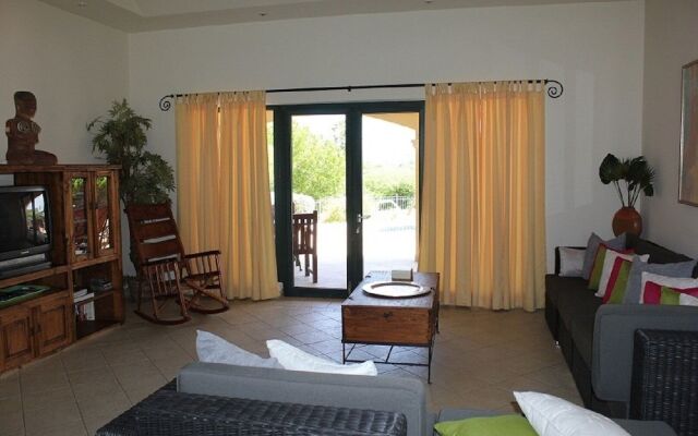 A Villa Paradiso
