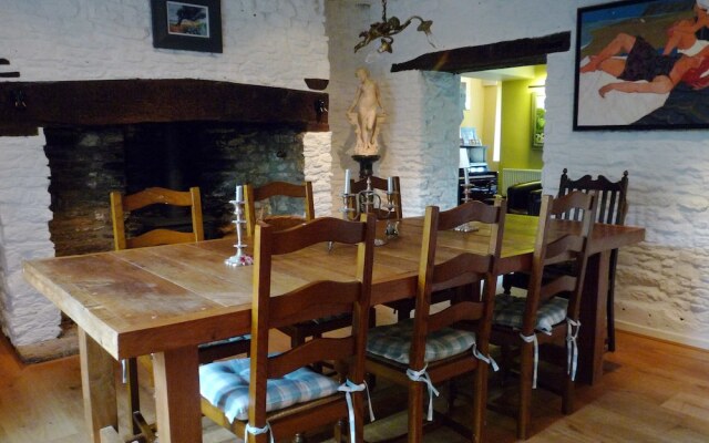 Clinkgate Farmhouse