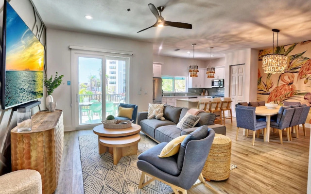 Azul Townhomes C1 - Sol Retreat