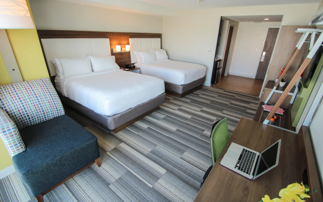 Holiday Inn Express & Suites Miami Airport East by IHG