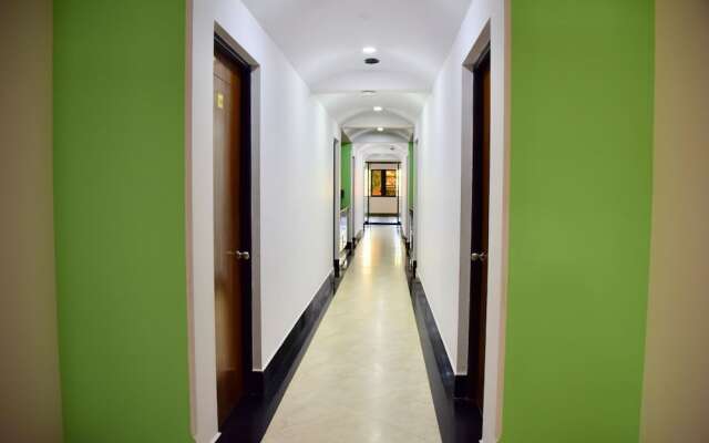 OYO 10765 Hotel Tanish