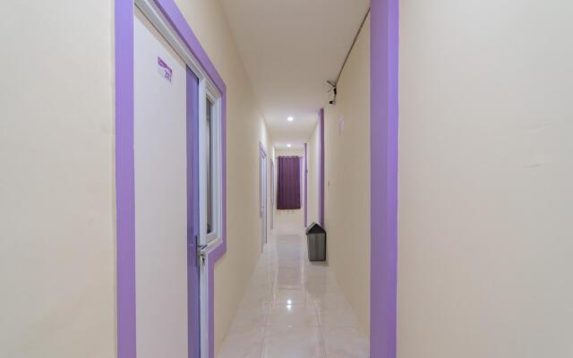 RedDoorz near Trans Studio Bandung 3